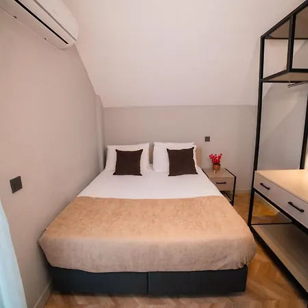 Lägenhetshotell Moon 4*