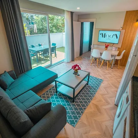 Lägenhetshotell Moon 4*