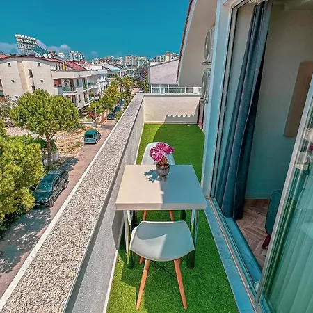 Moon 4* Αττάλεια